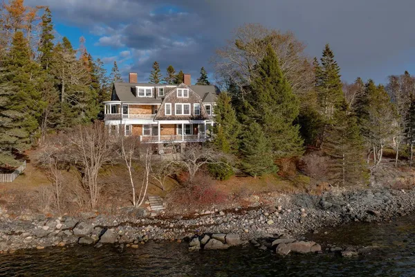 $8,000,000 | 13 Smallidge Point Road, Mount Desert, ME 04662