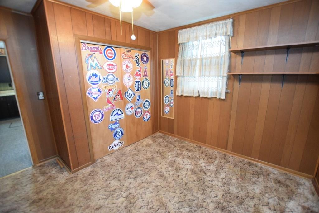 335 South Pendleton Avenue Pendleton, IN 46064 - Photo 12 of 26
