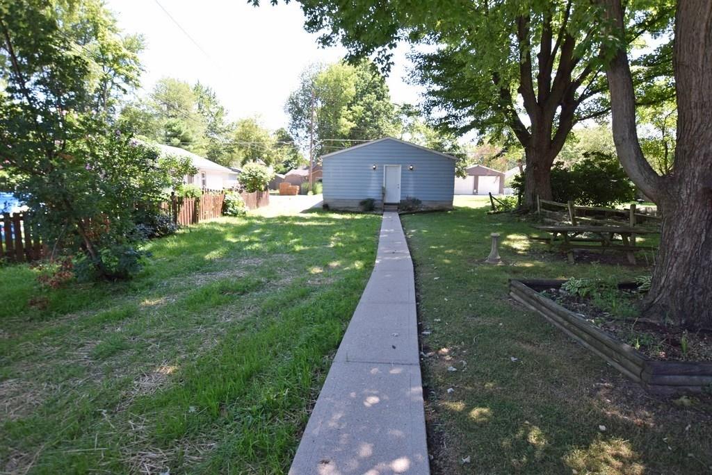 335 South Pendleton Avenue Pendleton, IN 46064 - Photo 23 of 26