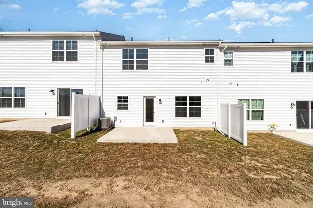 $1,995 | 7843 Briarwood Drive, Harrisburg, PA 17112