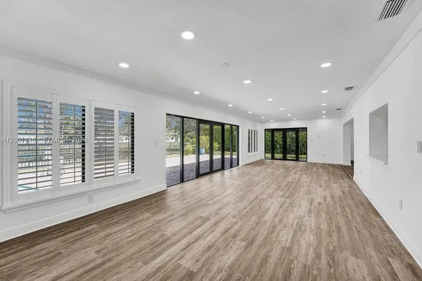 $7,450 | 9261 Southwest 85th Street, Miami, FL 33173