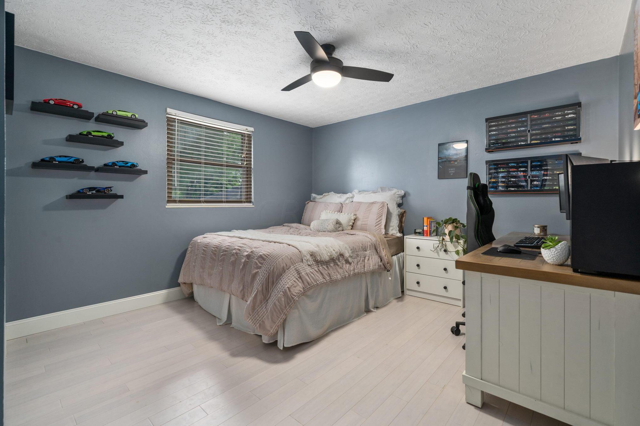 4895 Dunlap Road Columbus, OH 43229 - Photo 29 of 51 2nd Bedroom