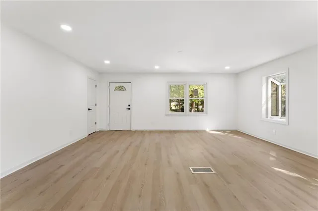 $549,900 | 1044 Pinedale Drive, Smyrna, GA 30080