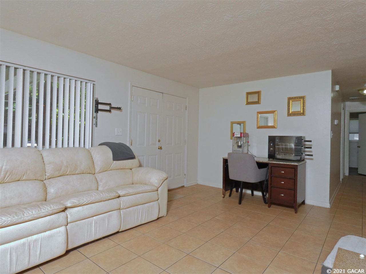 536 Northwest 34th Street Gainesville, FL 32607 - Photo 4 of 21