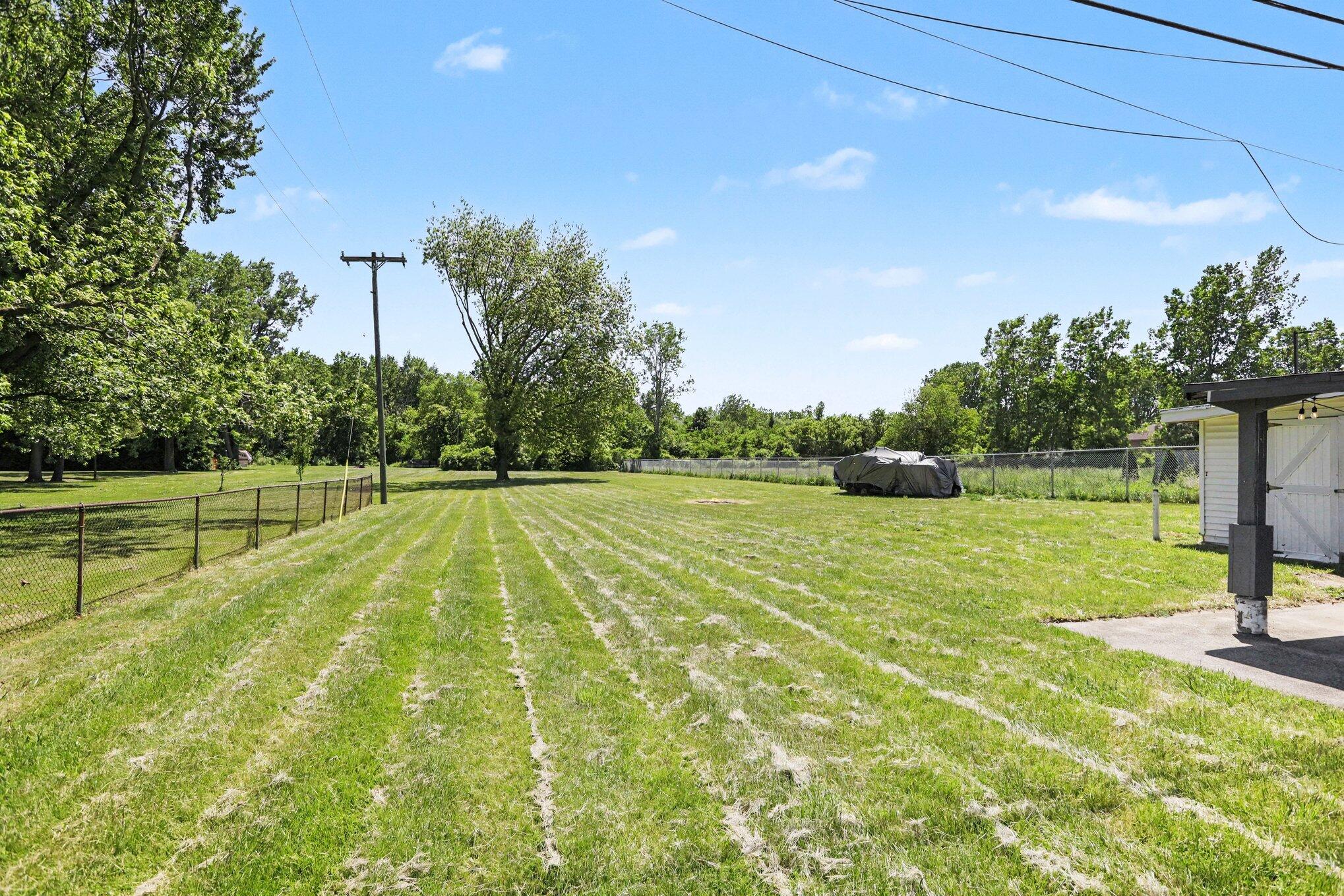 28269 Goddard Road Romulus, MI 48174 - Photo 25 of 28 025_file_1320