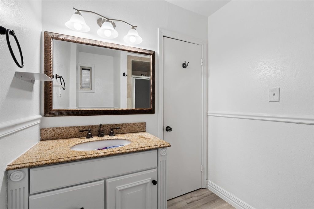 6303 Crab Orchard Road, Unit 3 Houston, TX 77057 - Photo 11 of 35 Gallery Image 11