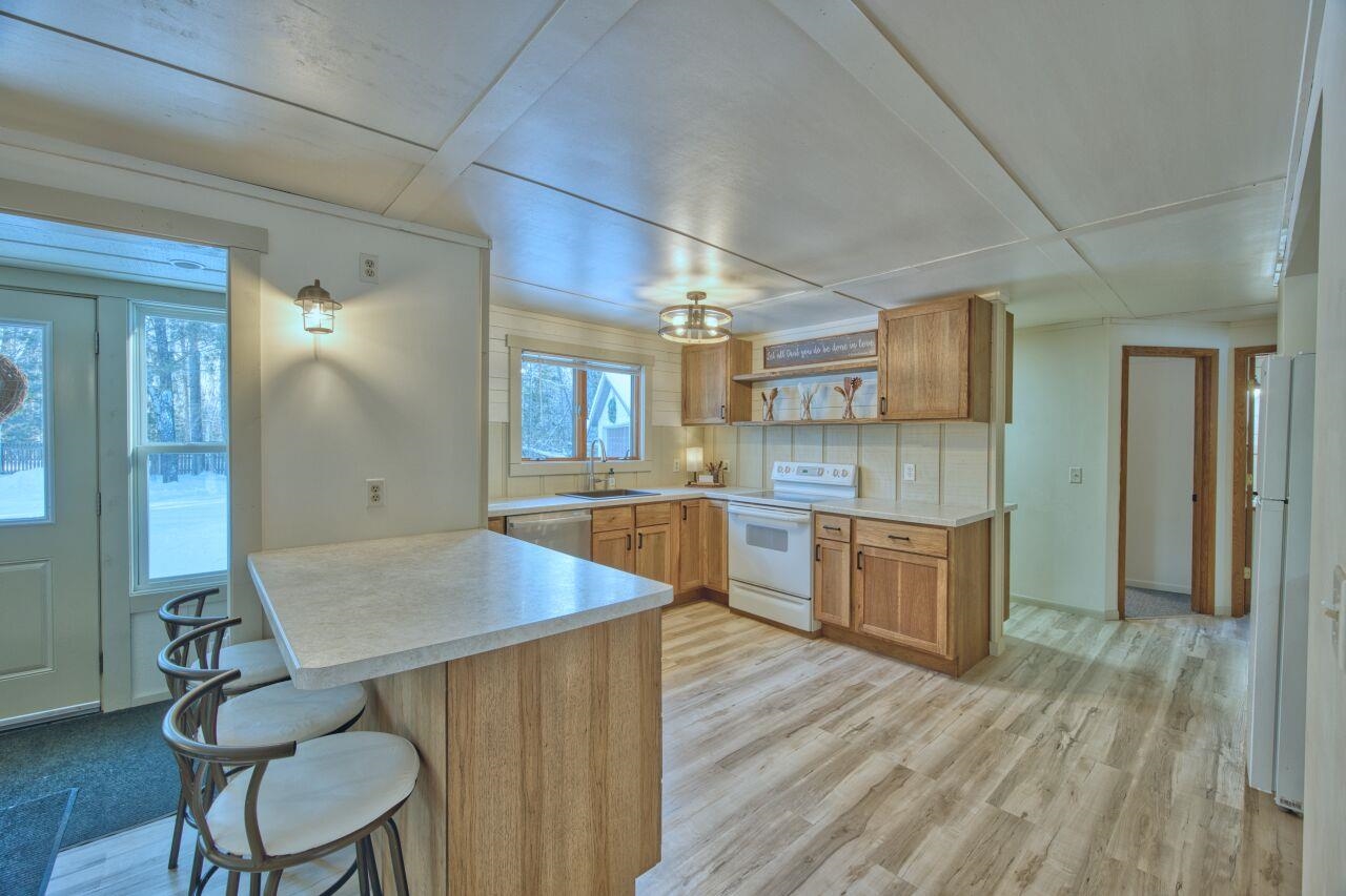 4381 Lilac Road Gilbert, MN 55741 - Photo 11 of 66