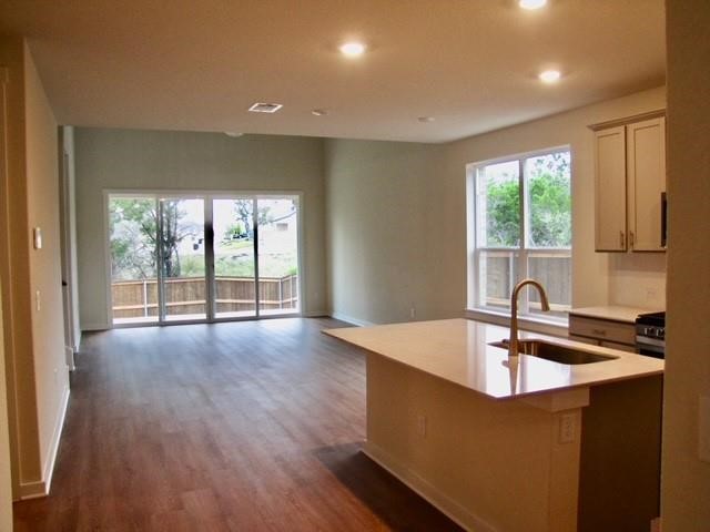 2005 Ruger Pass Leander, TX 78641 - Photo 8 of 18