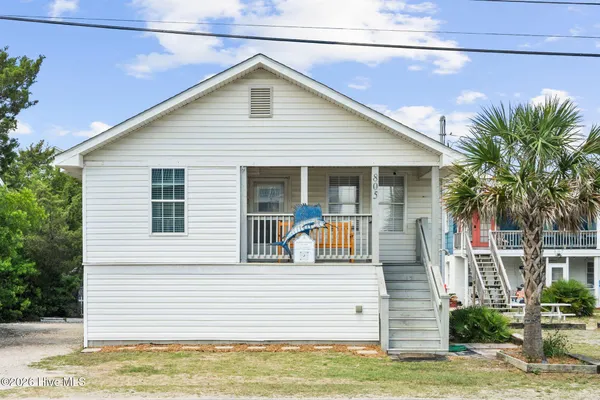 $777,000 | 805 Carolina Beach Avenue North, Carolina Beach, NC 28428