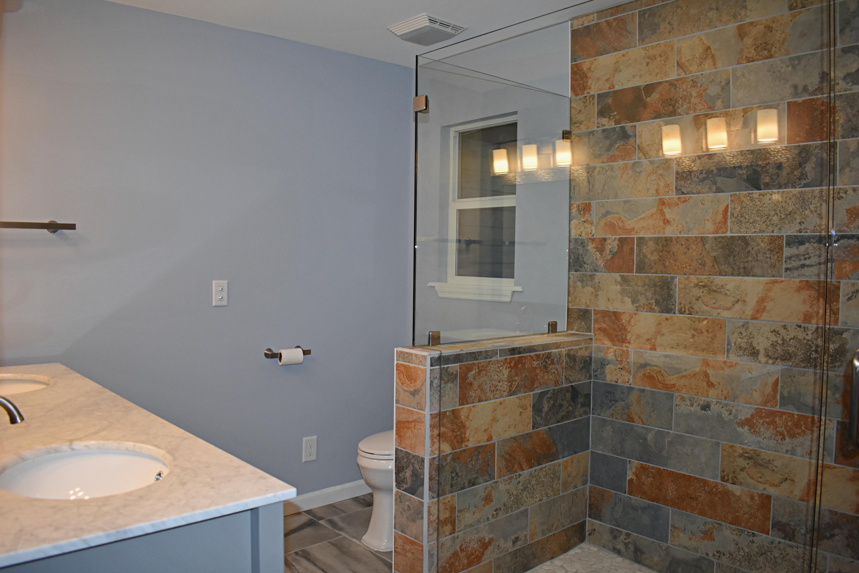 1143 New Hope Road Southeast Cleveland, TN 37323 - Photo 32 of 40 47 Masterbath4