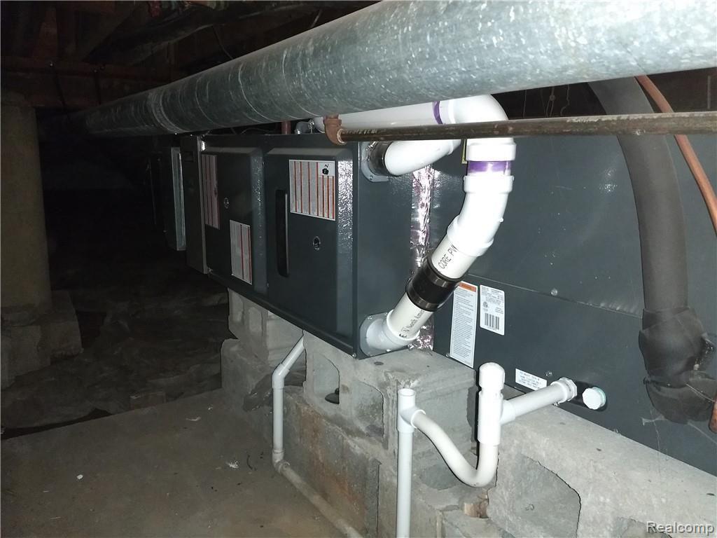 8406 Miller Road Swartz Creek, MI 48473 - Photo 32 of 34 Miller furnace.jpg