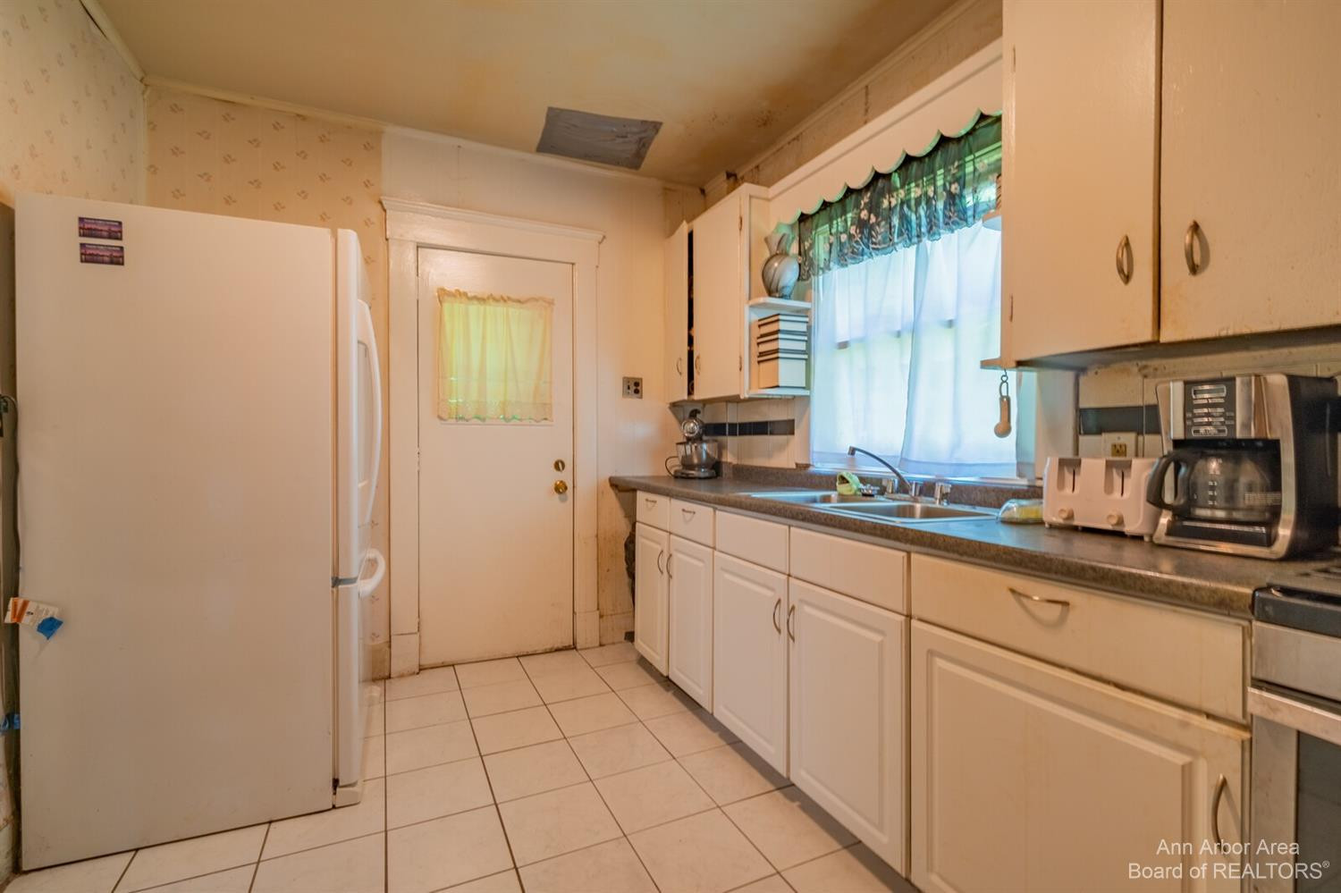 607 Spring Street Ann Arbor, MI 48103 - Photo 8 of 20 Photo 8