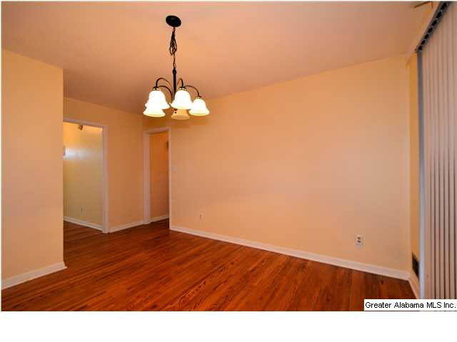 3208 Goldcrest Way Southwest Birmingham, AL 35211 - Photo 6 of 17