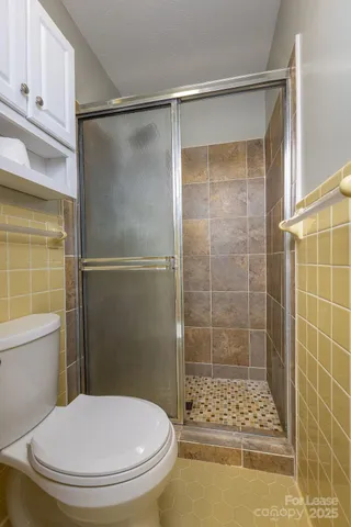 $2,995 | 102 Arbor Lane, Hendersonville, NC 28791