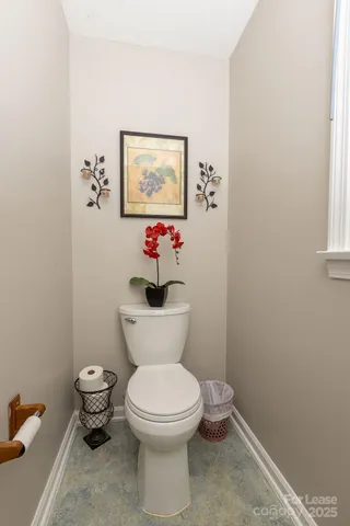 $2,995 | 102 Arbor Lane, Hendersonville, NC 28791