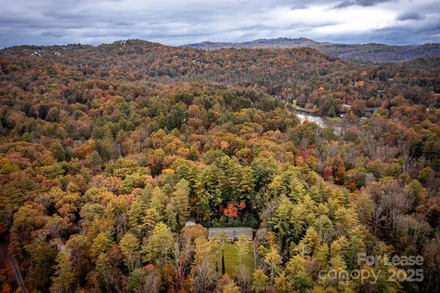 $2,995 | 102 Arbor Lane, Hendersonville, NC 28791