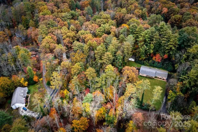 $2,995 | 102 Arbor Lane, Hendersonville, NC 28791