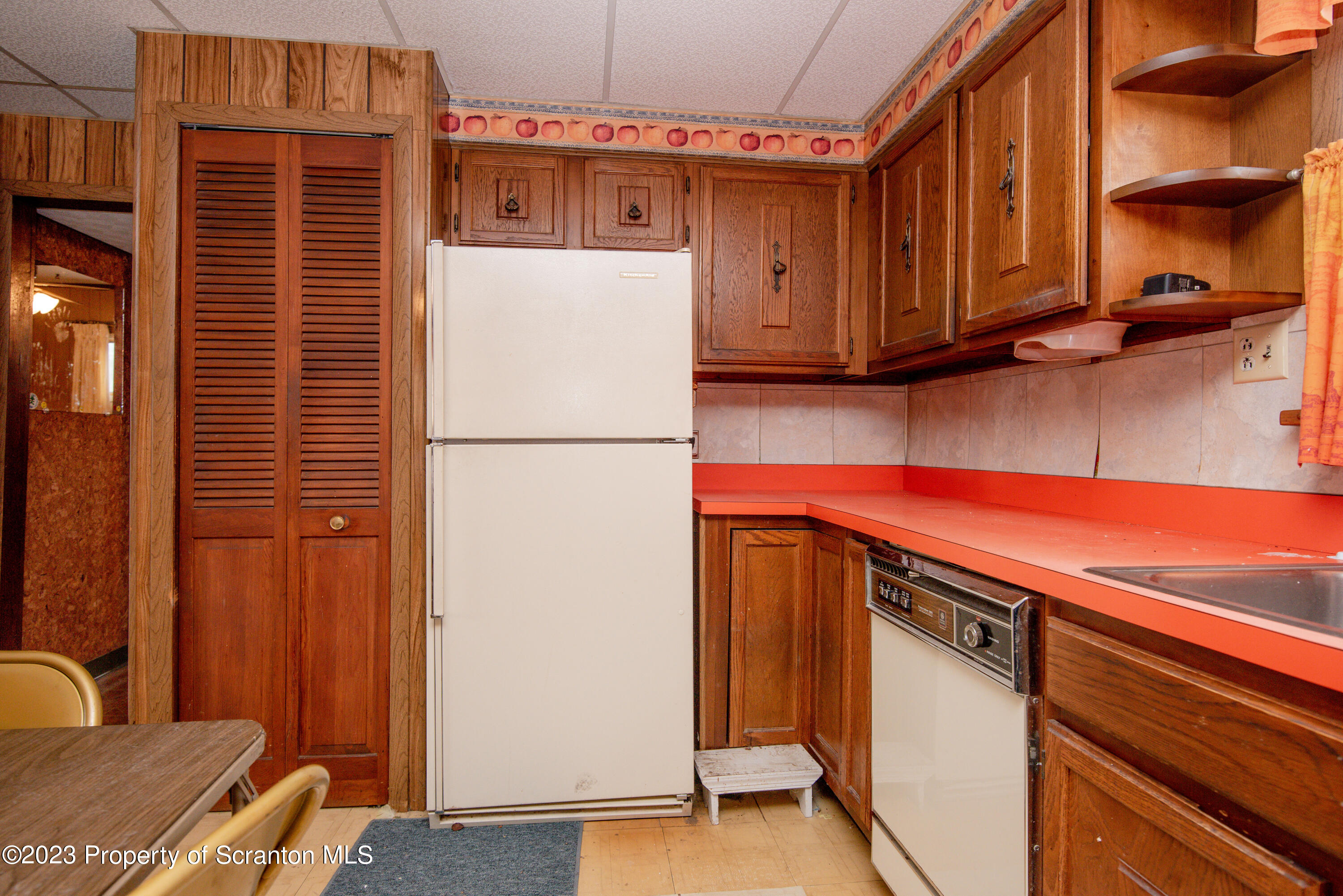 1119 Springbrook Avenue Moosic, PA 18507 - Photo 13 of 22 810_5923