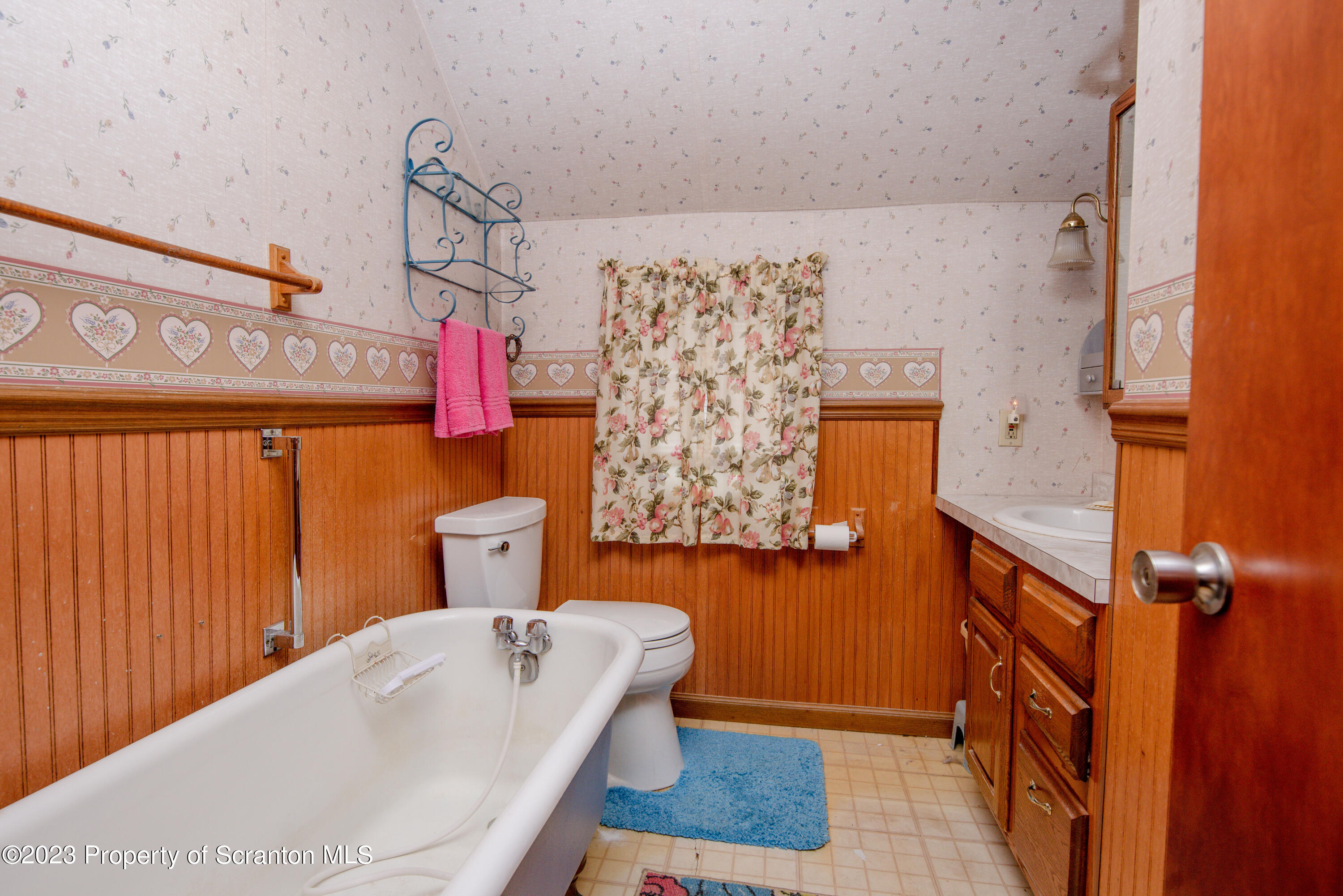1119 Springbrook Avenue Moosic, PA 18507 - Photo 15 of 22 810_5900