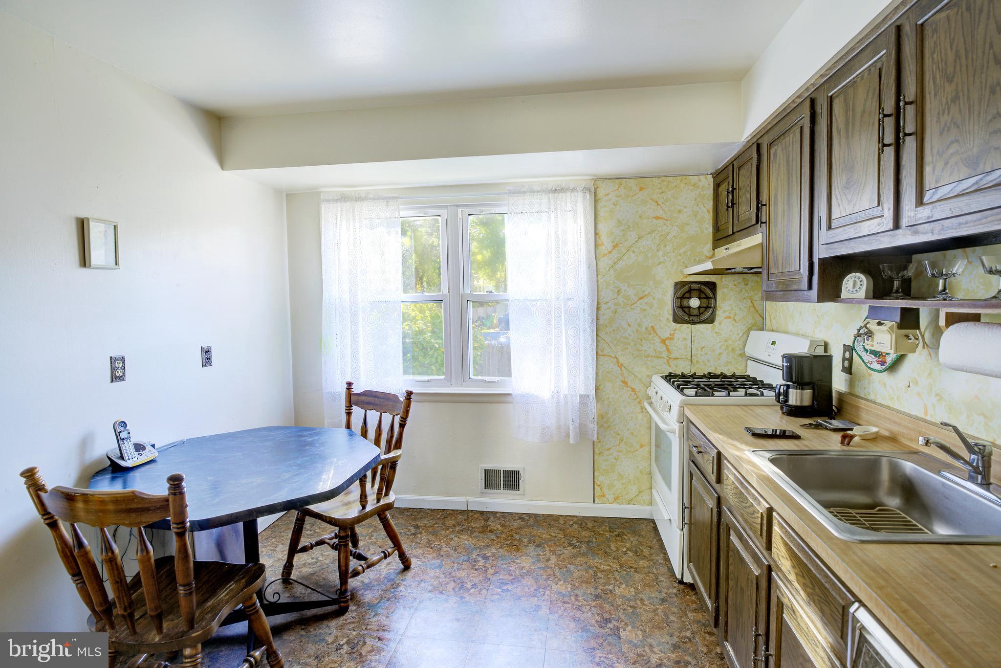 53 Hilton Road Mount Holly, NJ 08060 - Photo 9 of 28 Kitchen