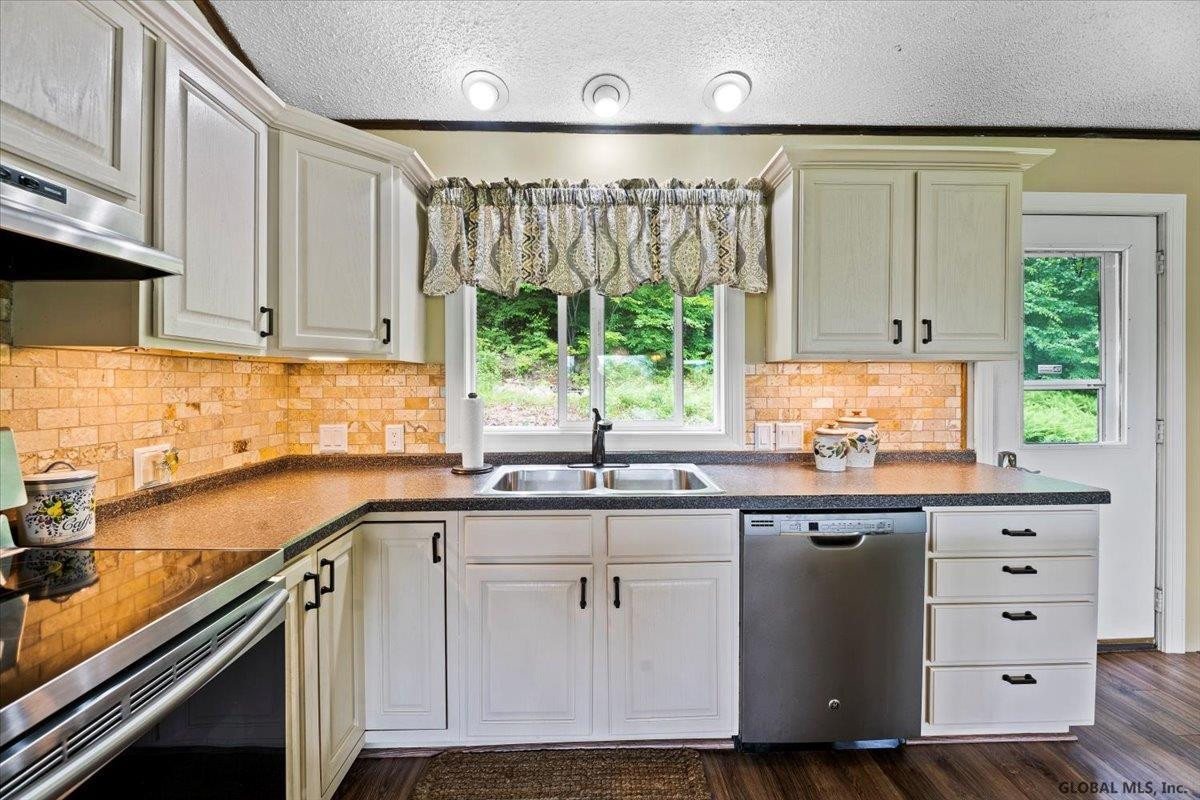 147 Greene Road Greenfield, NY 12833 - Photo 13 of 43 Photo 13