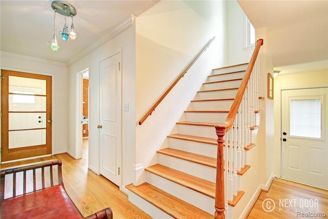400 Roland Court Grosse Pointe, MI 48236 - Photo 28 of 37 CU8A5949_50_51.jpg