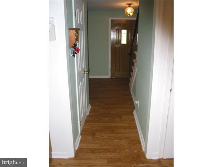4 Everington Road Marlton, NJ 08053 - Photo 10 of 21 Foyer