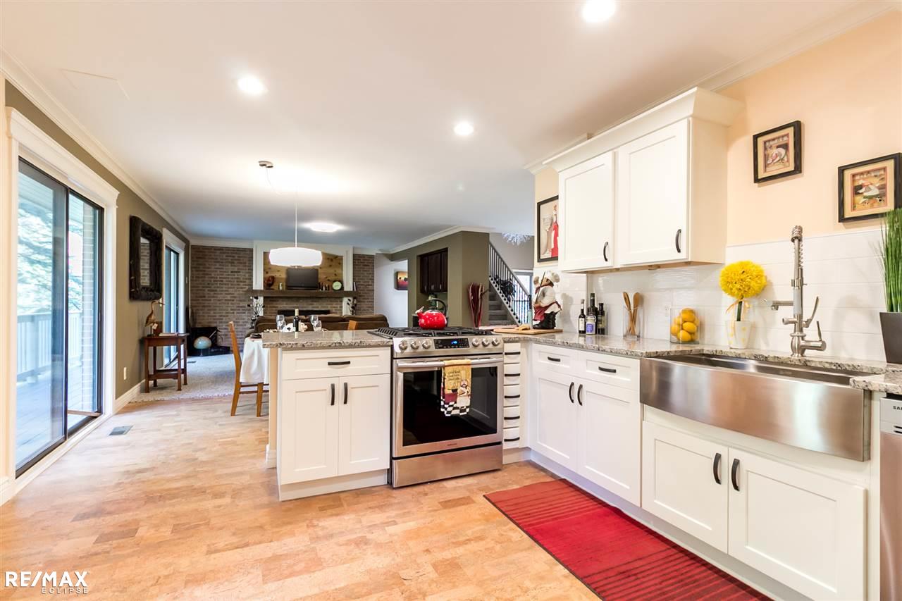 156 Shadywood Road Rochester Hills, MI 48307 - Photo 10 of 43