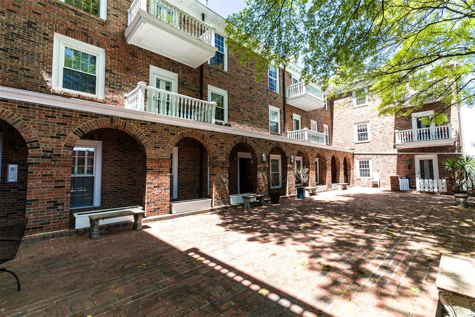 10 Jefferson Road, Unit 2D Webster Groves, MO 63119 - Photo 17 of 17 Gallery Image 17