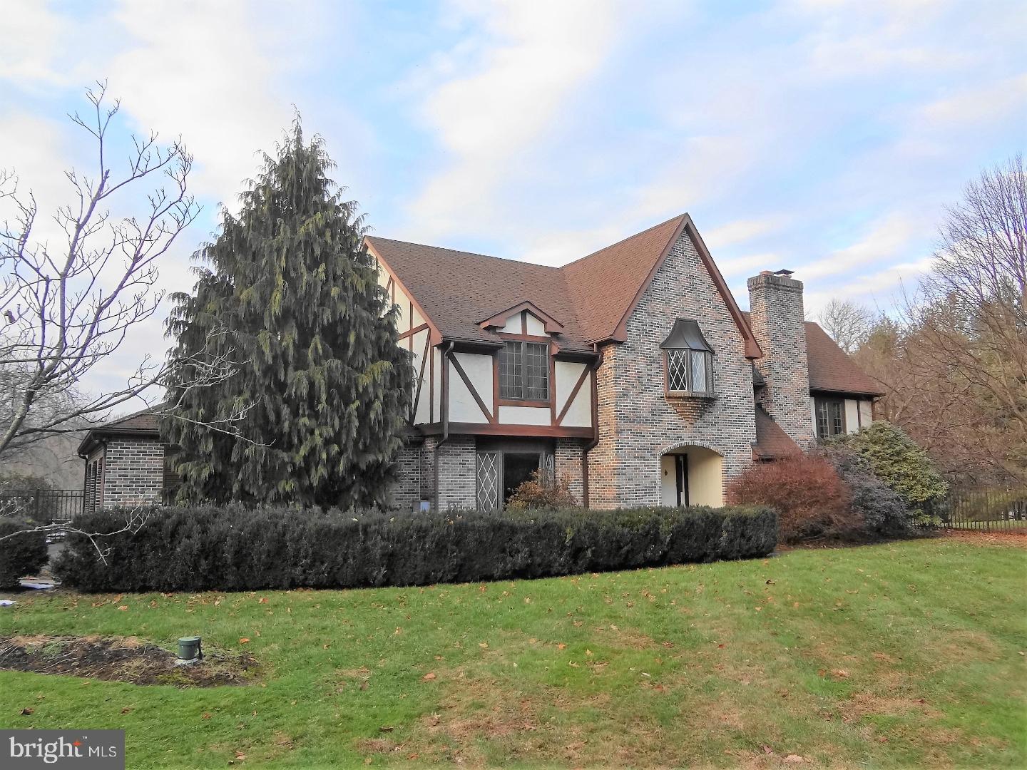 6821 Upper York Road New Hope, PA 18938 - Photo 1 of 25 Exterior Front