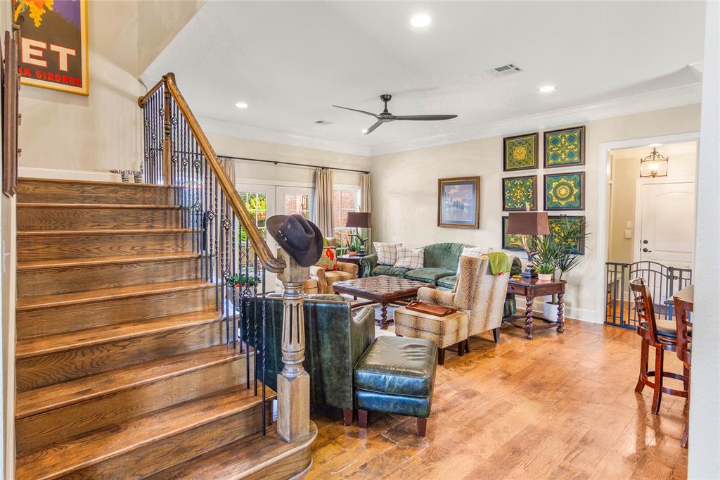 40 Enclave Court Waco, TX 76708 - Photo 4 of 40 a living room with furniture