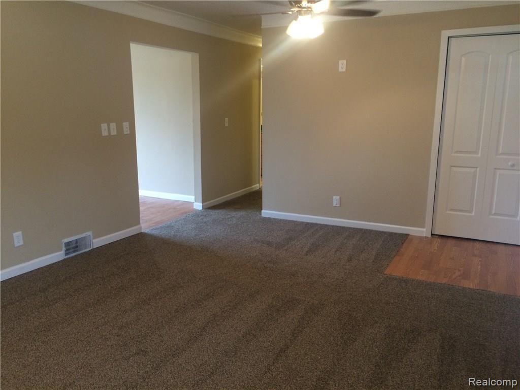 2921 Middle Road Highland, MI 48357 - Photo 6 of 25 Gallery Image 6