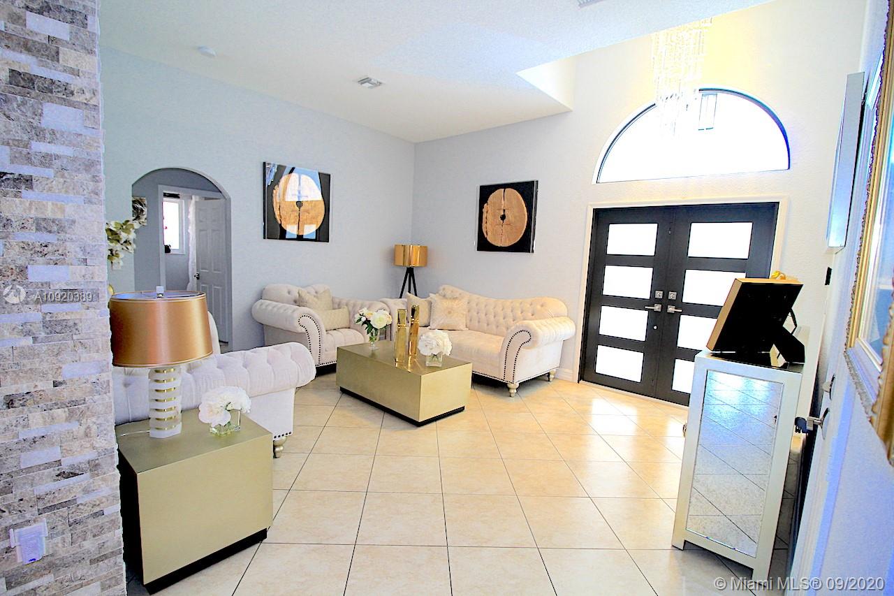 15889 Southwest 141st Terrace Miami, FL 33196 - Photo 4 of 12