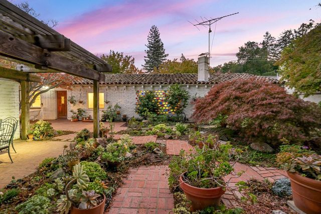 $4,298,000 | 3691 Laguna Avenue, Palo Alto, CA 94306
