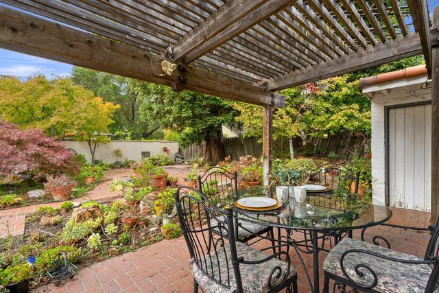 $4,298,000 | 3691 Laguna Avenue, Palo Alto, CA 94306