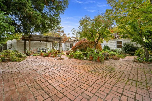 $4,298,000 | 3691 Laguna Avenue, Palo Alto, CA 94306