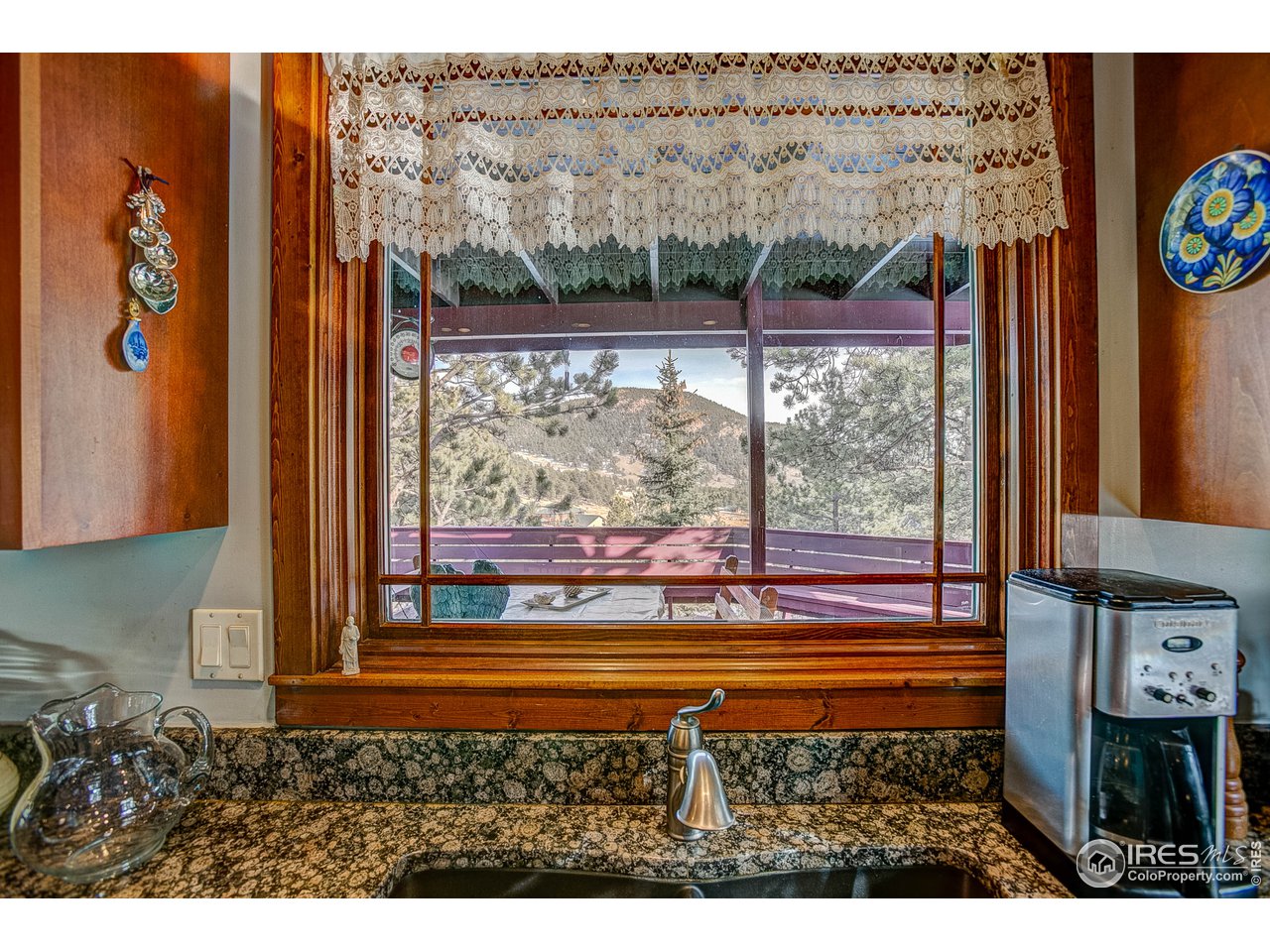 278 Taylor Road Lyons, CO 80540 - Photo 15 of 34 Gallery Image 15