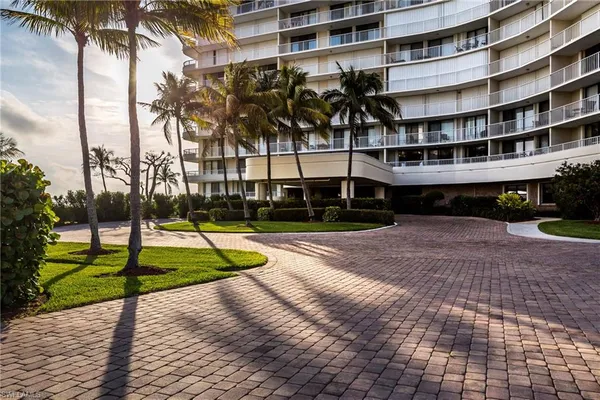 $11,000 | 260 Seaview Court, Unit 1605, Marco Island, FL 34145