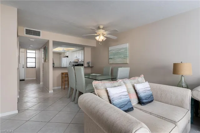$11,000 | 260 Seaview Court, Unit 1605, Marco Island, FL 34145