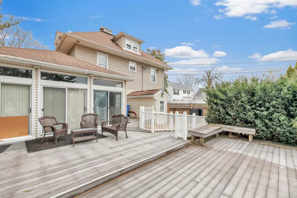 $2,000 | 292 Coram Avenue, Shelton, CT 06484