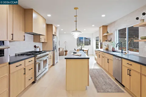 $1,795,000 | 125 Larkwood Circle, Danville, CA 94526