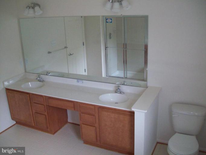 1022 Storrington Drive Frederick, MD 21702 - Photo 6 of 9 Bath #2