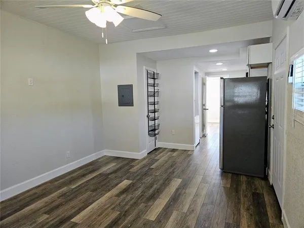 $1,250 | 1507 Charm Lane, Unit 2, Tampa, FL 33612