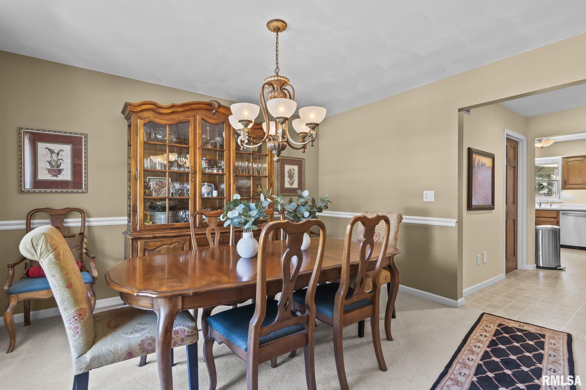 2716 Meadow Pointe Drive Springfield, IL 62702 - Photo 17 of 63