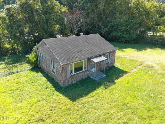 $150,000 | 2301 Roane State Highway, Harriman, TN 37748