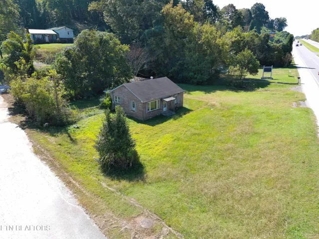 $150,000 | 2301 Roane State Highway, Harriman, TN 37748