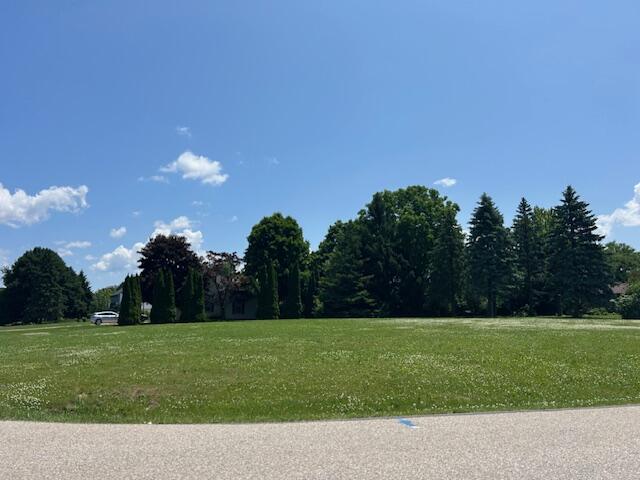 Beautiful Parcel in Brookfield