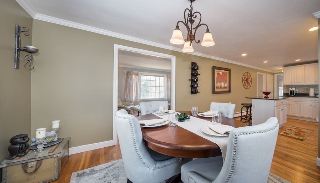 5 Cliff Road Chelmsford, MA 01824 - Photo 8 of 30 Gallery Image 8