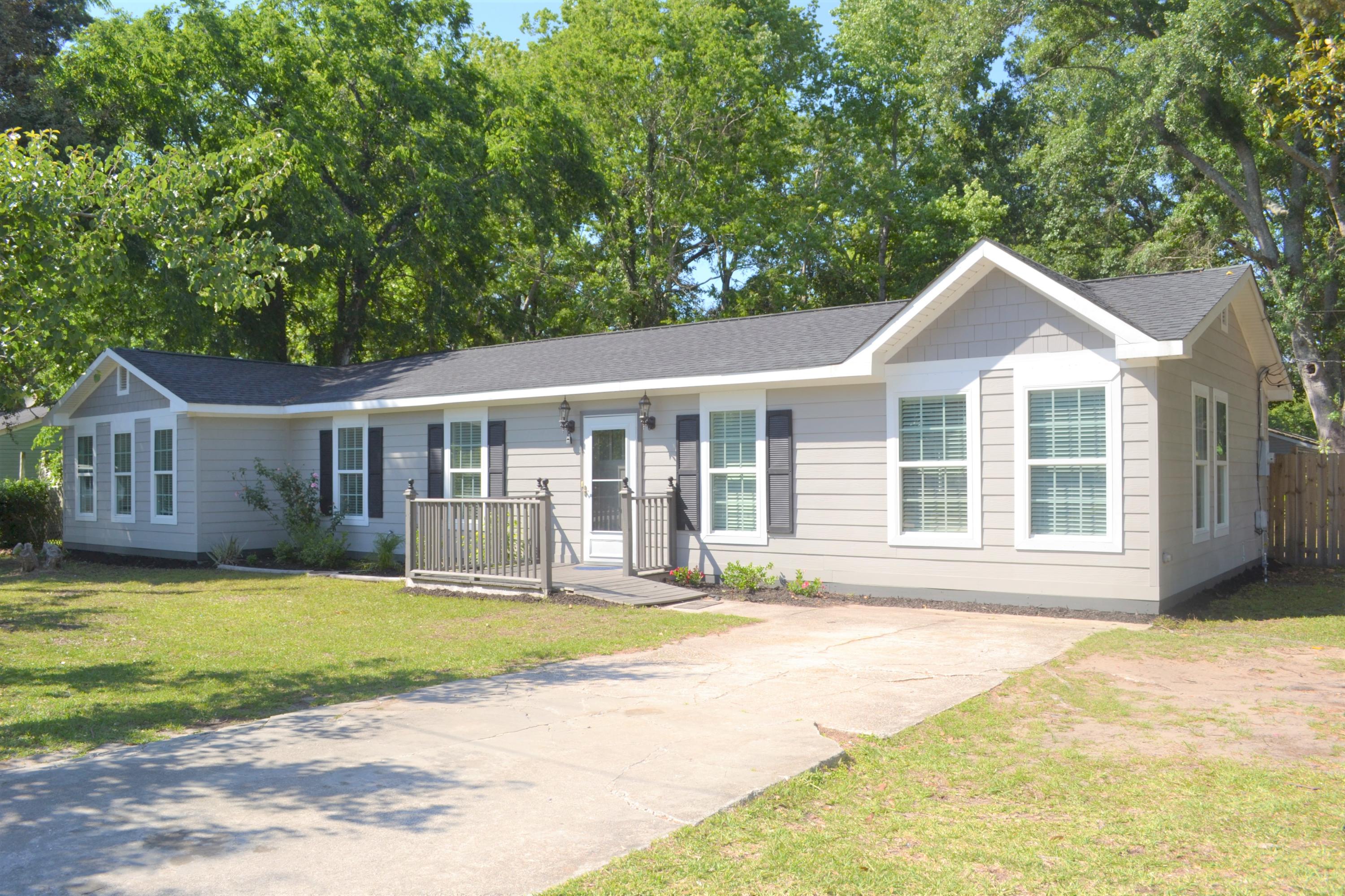 1747 Main Road Johns Island, SC 29455 - Photo 1 of 16 DSC_0502 (2)