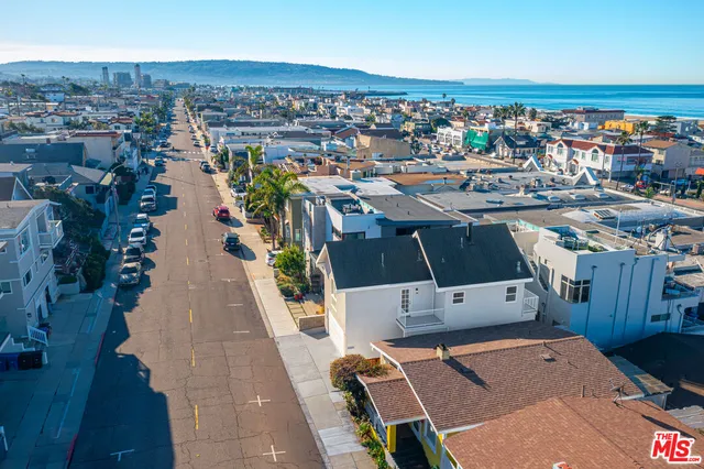 $7,995 | 1125 Manhattan Avenue, Manhattan Beach, CA 90266